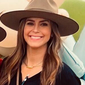 Meet your Posher, Mindi